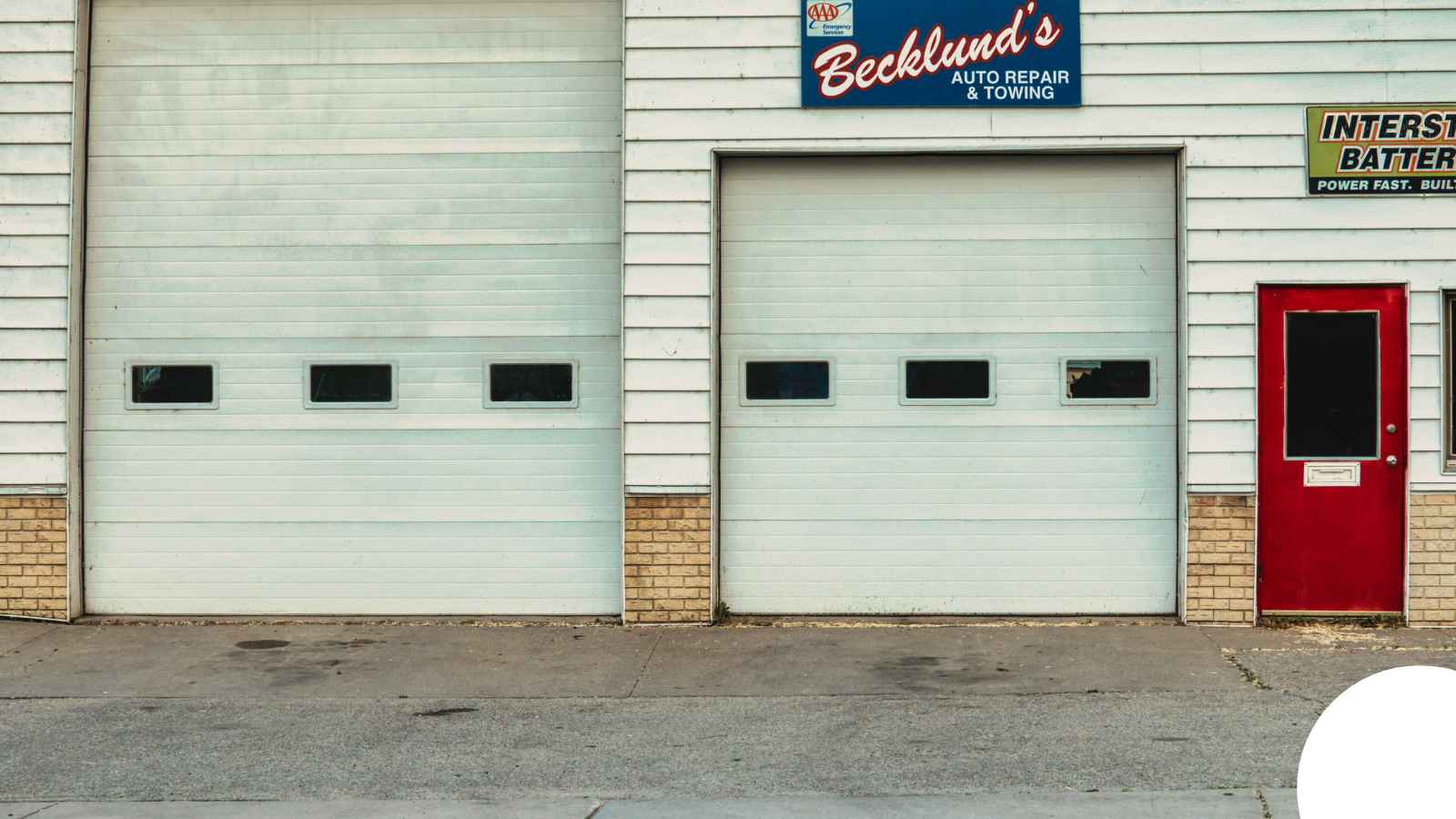 Emergency Garage Door Services in Riverside, CA — William Garage Door Cable Repair Riverside Emergency Garage Door Services in Riverside, CA — William Garage Door Cable Repair Riverside