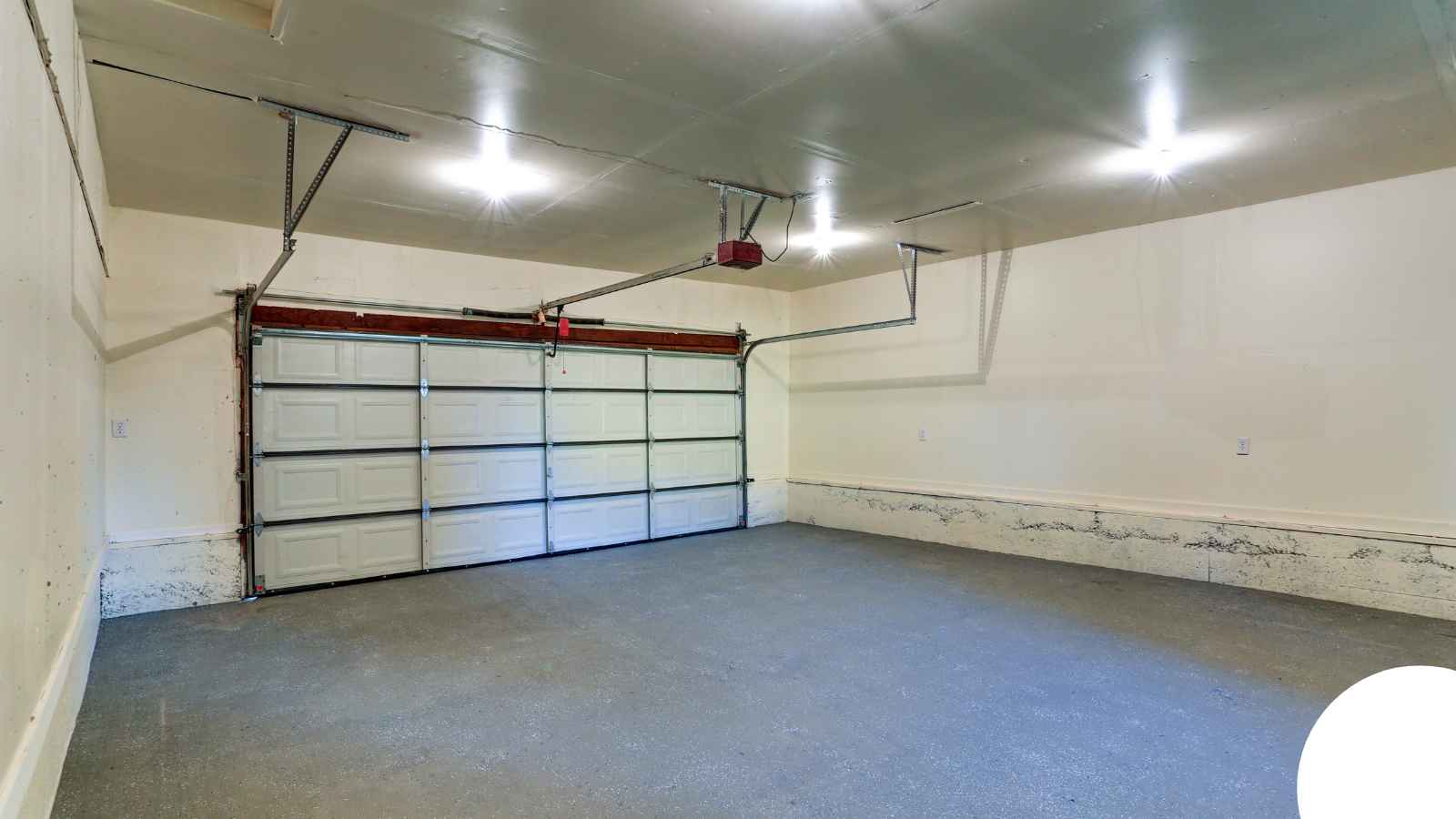 Garage Door in Arlanza, Riverside, CA — William Garage Door Cable Repair Riverside Garage Door in Arlanza, Riverside, CA — William Garage Door Cable Repair Riverside